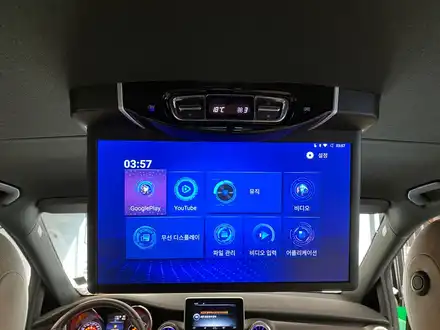벤츠 W447 V클래스 V250d V300d 매트릭스 폴딩 모니터. 15.6인치로 시원한 크기, 접이식으로 깔끔하게. 시공 사진