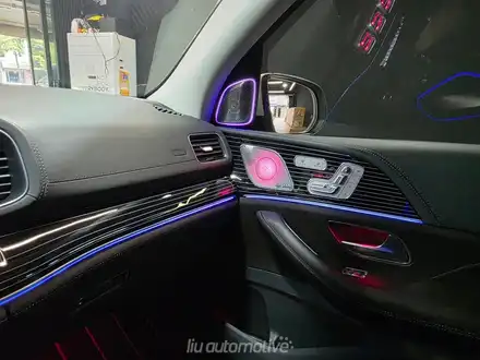 벤츠 GLS 피아노 트림 마이바흐 옵션 설치 전문 리우파츠 오토모티브. 시공 사진