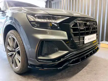 아우디 Q8 55TFSI 프론트립 에어댐. Q8 더욱 웅장한 느낌. 시공 사진