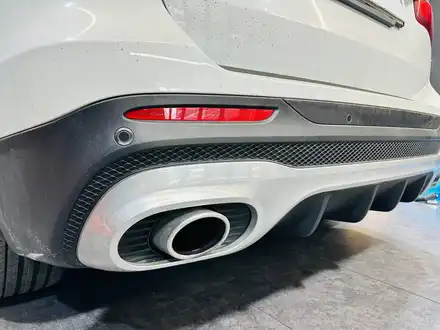 벤츠 GLB 35AMG 사이드스텝 + 블랙 머플러 교체. 시공 사진
