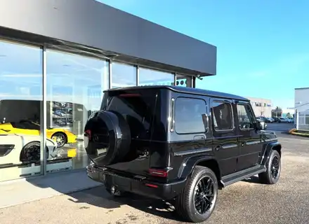 벤츠 G450d 나이트패키지 블랙 엠블럼 교체 작업 페이스리프트. 시공 사진