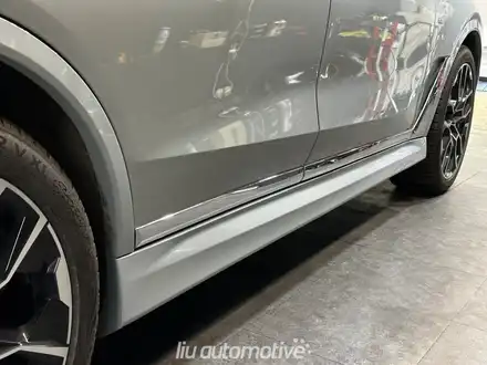 BMW X7 퍼포먼스 전동 스텝 설치. / 서울 서초 시공 사진