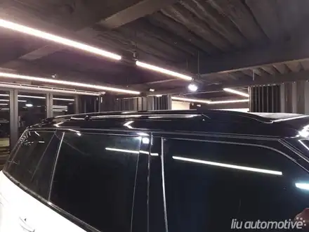 레인지로버 보그 롱바디 블랙 루프레일. 시공 사진