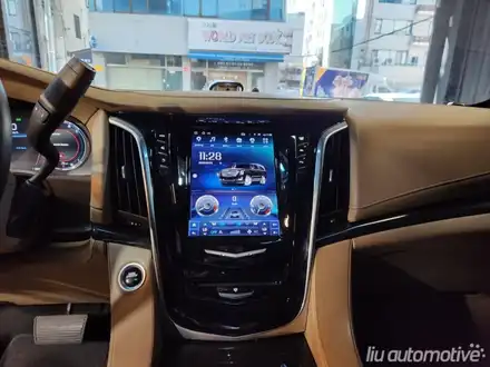 캐딜락 에스컬레이드 안드로이드 올인원 한글화 대형 LCD 풀패키지 + 360 어라운드뷰. 시공 사진