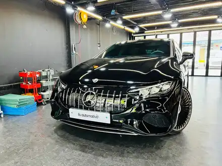 벤츠 EQE 세로그릴 시공 작업 EQE300. 시공 사진