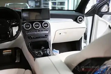 벤츠 glc 63amg 화이트 도색작업 및 트리밍으로 럭셔리카로 바꾸기! T라인, 1열백판,  도어트림 / 서울 중랑 시공 사진