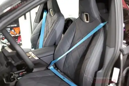자동차 실내 포인트 인테리어! BMW IX 전좌석 컬러 안전벨트 교체 시공. / 서울 중랑 시공 사진