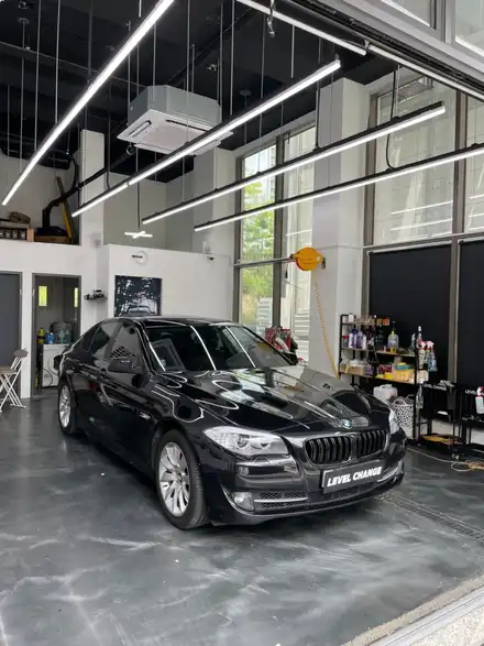 BMW F10 5시리즈 윈도 크롬 딜리트 / 서울 중랑구 시공 사진