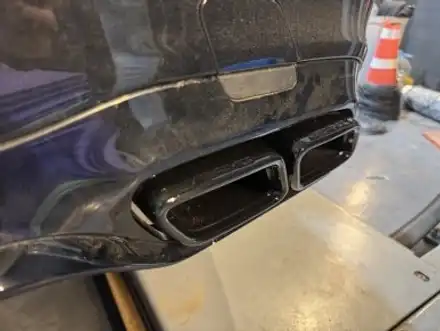 밴츠 W213 E350 전자식 커스텀 가변배기 세팅 ! AMG블랙 사각팁&GT스타일 블랙 세로그릴 인스톨 까지 올인원 세팅 ! - 춘천 매드모터스 춘천 가변배기 춘천 맵핑 / 강원도 춘천 시공 사진