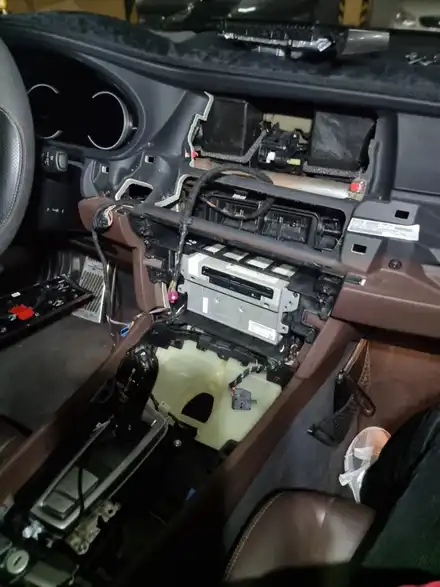 인천 일산 오산 BMW F07 5GT 15인치 안드로이드올인원 시공 미스터커스텀 / 전남 여수 시공 사진
