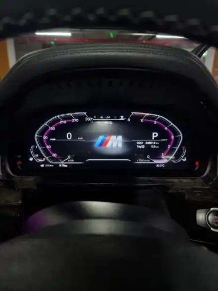 부산 BMW F15 X5 신형계기판 디지털계기판 15인치 안드로이드올인원 시공 동영상 참고 / 전남 여수 시공 사진