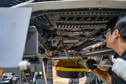 벤츠 AMG CLS 63S 메인터넌스! 엔진 디퍼런셜 오일 완벽하게 교환하기 분당 모드개러 / 성남 분당, 서현, 판교, 시공 사진