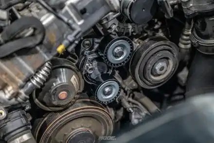 분당 알터네이터 교환 BMW 320d 겉벨트 웜기어 교환 전기부터 조향까지, 핵심 3종 정비 / 성남시 분당구 서현동 시공 사진