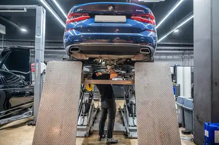 분당 엔진 오일 교환 BMW 640i GT 주말에도 가능해요! / 성남시 분당구 서현동 시공 사진