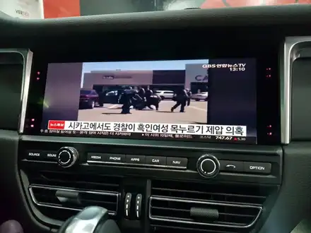 PORSCHE MACAN - 포르쉐 마칸에서 유튜브 시청과 아틀란 네비게이션 사용하기! / 잠실, 삼전, 송파 시공 사진