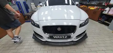 송파 JAGUAR XF - 재규어 XF의 프론트 립 카본 스타일 에어댐 공임! / 잠실, 삼전, 송파 시공 사진