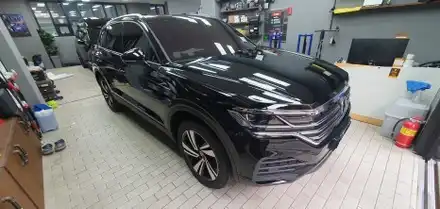 Volkswagen TOUAREG - High glossy BLACK / 잠실, 삼전, 송파 시공 사진