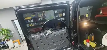 송파 BENZ G63 - 벤츠 순정 블랙박스 후방카메라가 없으신 고객님! 와비즈에서 해결! / 잠실, 삼전, 송파 시공 사진