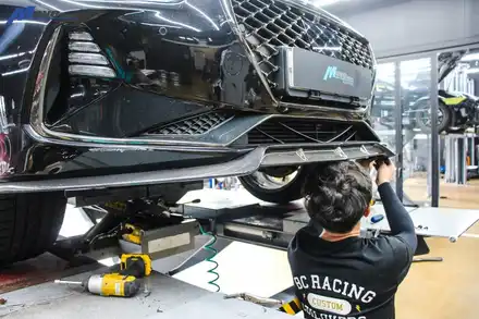 [제네시스 G70] 에이드로 카본 프론트 립 장착 / 부산 정관 국산차 수입차 에어댐 바디킷 장착점 무브모터스 / 부산 기장군 시공 사진