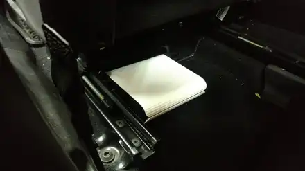 JEEP 레니게이드 주차중 차량 테러로 안전하게 지켜줄 아이나비 아이볼트10A 보조배터리 장착. / 서초구 서초동 시공 사진