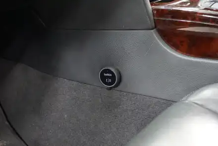 구형 AUDI A6차량 AUX생성후 \