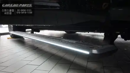 2025년식 아이오닉9차량 덜 닫힌 도어를 당겨주는 고스트도어 에스클로징 장착과 전동사이드스텝 편의옵션 장착. / 서초구 서초동 시공 사진