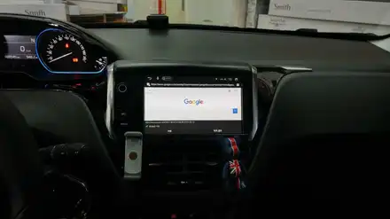 PEUGEOT 2008 스마트한 네비게이션 \