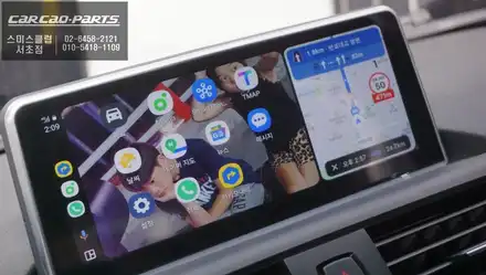 BMW118D차량 순정 모니터 탈거! 10.25인치 모니터 업그레이드 후 스마트폰과 연동되는 터치 카플레이 구현. / 서초구 서초동 시공 사진