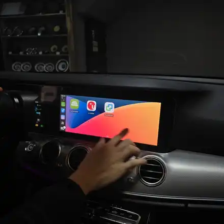 벤츠 E클래스 E300 터치안되는 모니터 터치 무선 카플레이 / 서울 성동 시공 사진