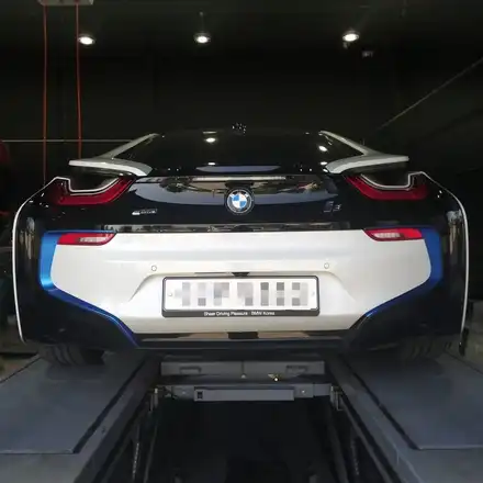 [첨단타이어] BMW I8 순정 다이아몬드컷팅->블랙유광 색상변경 휠복원 전주휠복원,전북휠복원 익산휠복원, 김제휠복원, 군산휠복원, 정읍휠복원, 남원휠복원,전주휠도색,전주휠용접,휠 / 전주 시공 사진