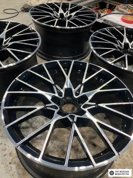 [전주김제 휠복원 첨단타이어] BMW M2 788M 19인치 순정 무광컷팅 -> 블랙유광 다이아몬드컷팅 휠도색 튜닝 광주대전휠복원 군산휠복원,충남충북휠복원,서천대천휠복원,여수목포휠 / 전주 시공 사진
