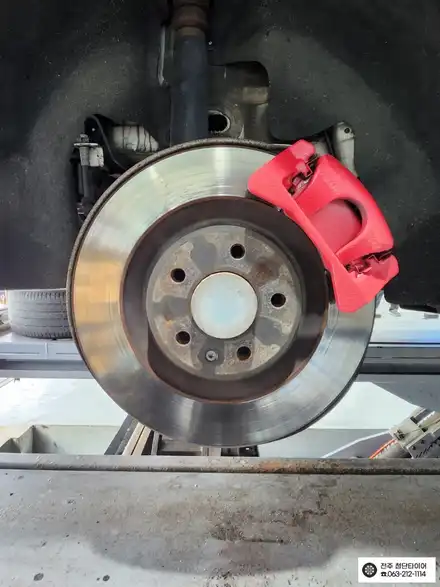 [전주김제 휠복원 첨단타이어] 아우디 A6 캘리퍼 전용 우레탄 (핑크) 도색 광주대전휠복원 군산휠복원,충남충북휠복원,서천대천휠복원,여수목포휠복원,전주휠튜닝, 휠타이어인치업 / 전주 시공 사진