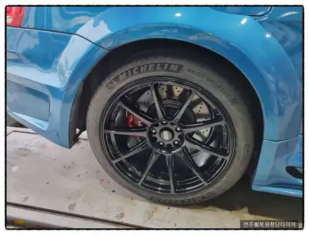 [전주 휠복원 첨단타이어] BMW M6 18인치->19인치 인치업( 텐알신품휠 하이퍼블랙->블랙유광 휠복원 + 미쉐린타이어 / 전주 시공 사진