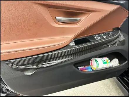 서울,강서 bmw 실내 랩핑 640d 무광 카본 블랙으로 (도어트림, 콘솔 등) / 구로동 시공 사진