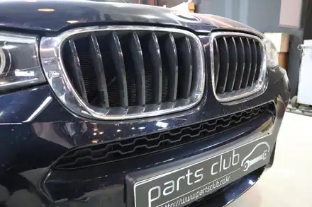 [파츠클럽] BMW X시리즈 X3 xdrive 20d 앞범퍼 사고 수리, M타입 유광 블랙 키드니 / 서울 양천 신정동 시공 사진