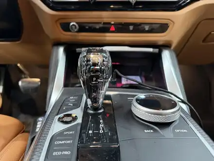 BMW G26 i4 크리스탈 기어봉 교체 & M타입 유광블랙 키드니 그릴 장착 / 서울 양천 신정동 시공 사진