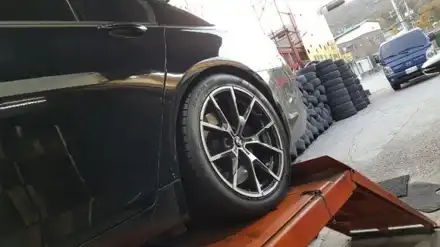 BMW M8 휠 타이어 중고가격으로 판매 5시리즈 3GT   5GT  장착가능  69만윈~ / 경기 포천 소흘 시공 사진
