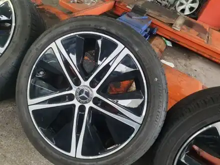 벤츠 W205 C클래스 D220 순정 정품 18인치 A클래스 장착가능 / 경기 포천 소흘 시공 사진