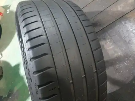 BB5  CIR 19인치 래프리카 제품 휠 타이어 한대분 89~99만원 판매합니다 BMW G바디 전용 옵셋 입니다  PCD 112 5홀 / 경기 포천 소흘 시공 사진