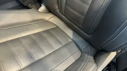[ 성남동 세차 ] \' BMW 330E \' 디테일링 작업과 스톤칩 발생으로 순정 BMW 페인트 붓펜으로 커버업 / 성남, 판교, 분당, 용인 시공 사진