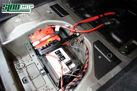BMW 520D 주정차 블랙박스 상시 녹화는 필수! 에코파워팩 보조배터리 시공. / 창원시 의창구 사림동 시공 사진