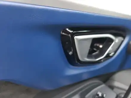 람보르기니 우루스 실내염색 포인트도색 요트블루만들기 / 인천 남동구 고잔동 시공 사진