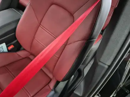 포르쉐 카이엔 컬러안전벨트 옵션채우기 / 인천 남동구 고잔동 시공 사진