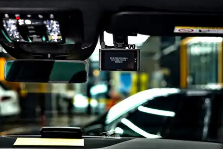 대전 벤츠 GLE 53 amg 블랙박스 + 보조 배터리 조합. / 대전 서구, 세종, 청주, 천안 시공 사진