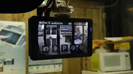 전주블랙박스 쉐보레 트랙스 차량을 완벽하게 보호하는 아이머큐리 FULL HD 블랙박스 토파즈i장착 / 전주 덕진동 시공 사진