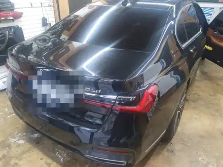 BMW740 블랙박스 고장 탈거 후 아이나비Z9000 시공 후기 / 서울 은평구 시공 사진