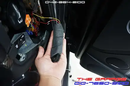 포르쉐 카이엔 룸미러블랙박스 파인뷰R3 POWER 블랙박스 작업 / 대전 유성, 세종, 논산 시공 사진