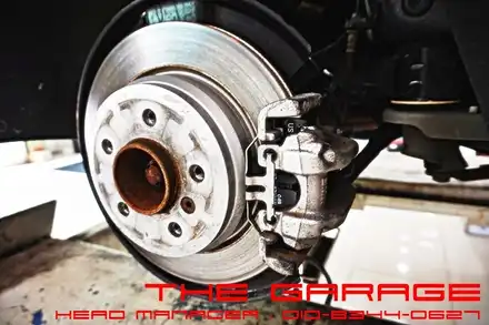 대전브레이크도색 대전캘리퍼도색 대전브레이크튜닝 대전스톨츠 대전4p 대전6p - bmw 3시리즈 브레이크 캘리퍼도색 레드컬러 적용 인스톨 / 대전 유성, 세종, 논산 시공 사진