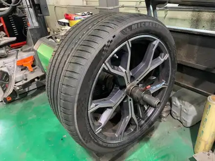 미쉐린타이어 파일럿스포츠 275/40R21 교체후기 / 남양주, 강동, 하남, 송파 시공 사진
