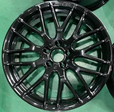 노원구 휠복원 벤츠A45 AMG 19인치 분체 유광블랙도장및 켈리퍼도색 형광 작업 / 남양주, 강동, 하남, 송파 시공 사진